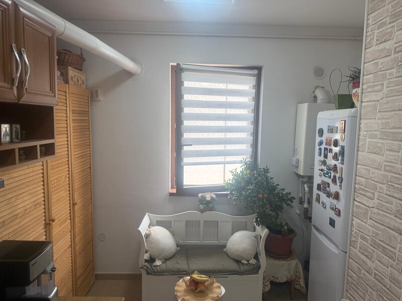 Prelungirea Ghencea 2 camere decomandat 63 mp, complex Latin,